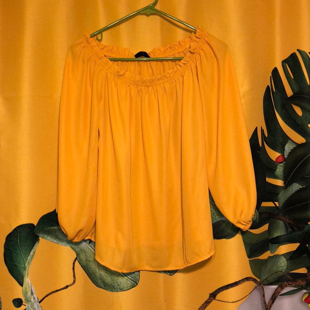 Off-Shoulder Top